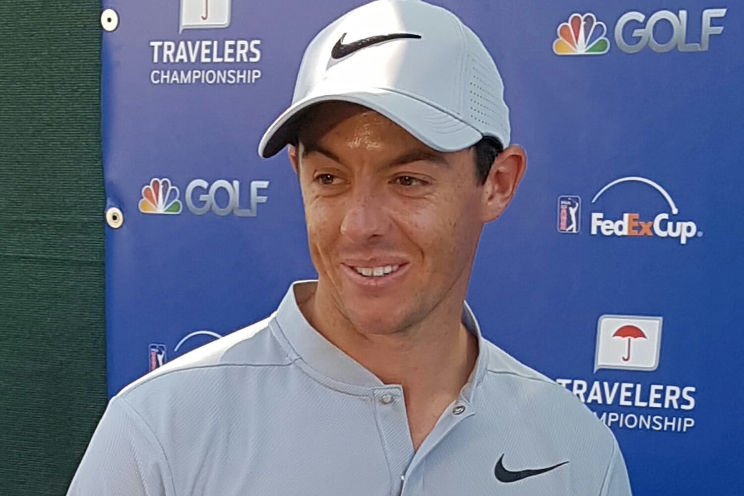 Greens frustration has McIlroy joking about Dad’s putter