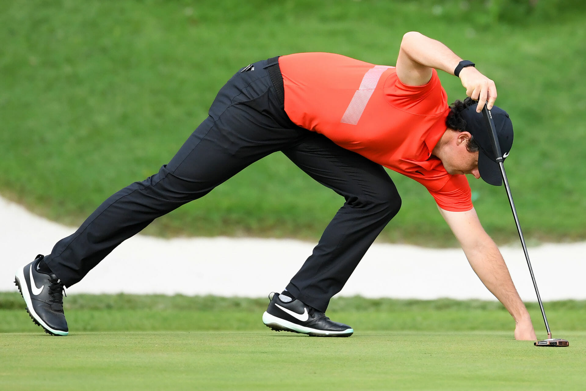 Pick that one out! 18th hole eagle soars McIlroy into Shanghai contention