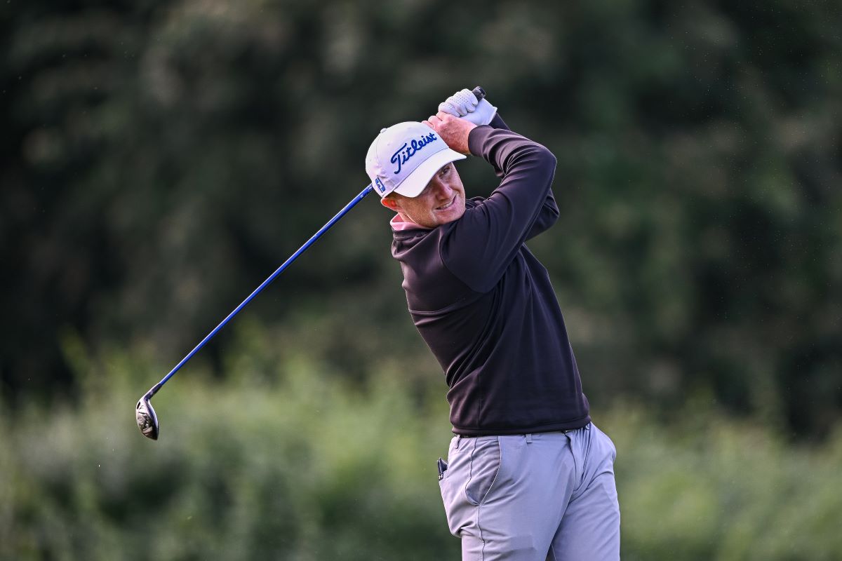 Arranque ventoso do Open de Portugal do Challenge Tour: Ronan Mullarney lidera os irlandeses